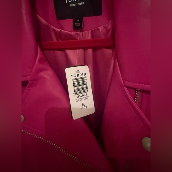 Torrid Women's Vibrant Pink Faux Leather Jacket - Picture 3 of 4